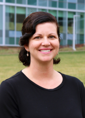 Portrait of Kari Baldwin, MSW