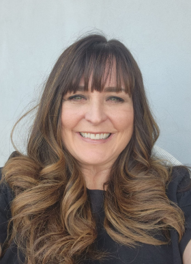 Portrait of Kathi Bold